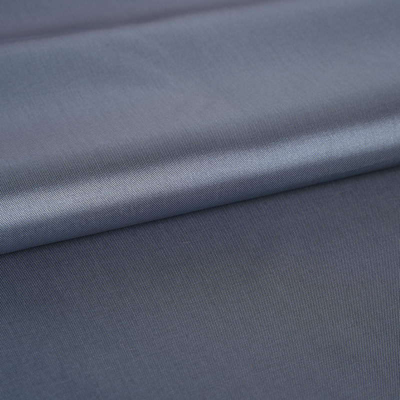 بطانة من الأسيتات السادة