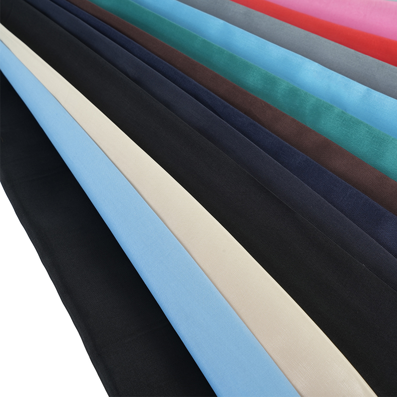 بطانة من الأسيتات السادة