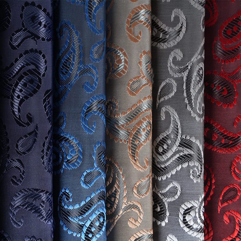 جاكار زهرة بيبا الكاتيوني بكلتا الأذنين