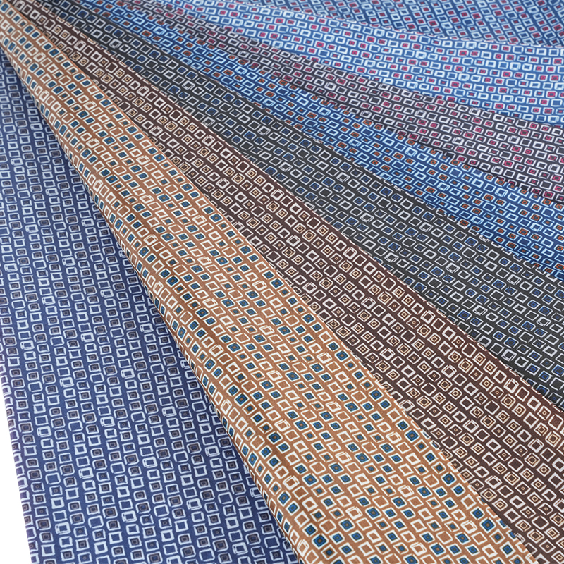 190T البوليستر التفتا طباعة مربعة صغيرة النسيج