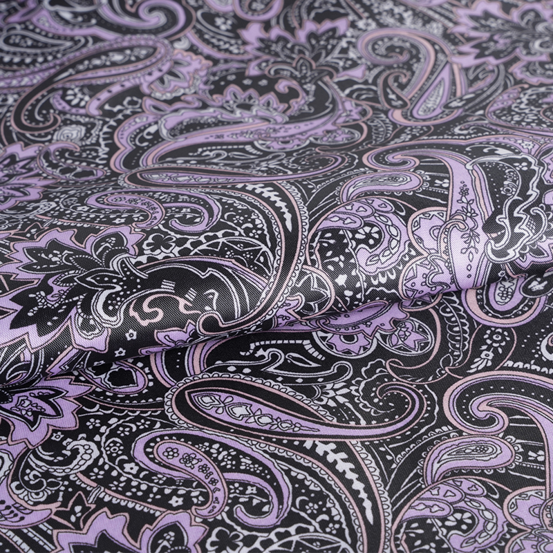 قماش طباعة أوراق الصنوبر على شكل ذيل حصان من البوليستر 190T