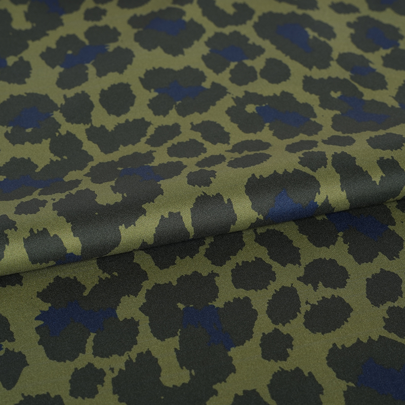 قماش حريري عالي التمدد 230T بطبعة جلد الفهد الكبير